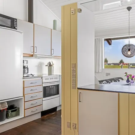 Annrike - 200m From The Sea By Interhome *